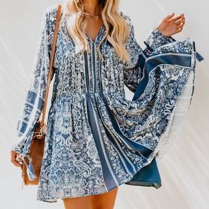 NWT•Hayes Babydoll Paisley Dress•VICI COLLECTION